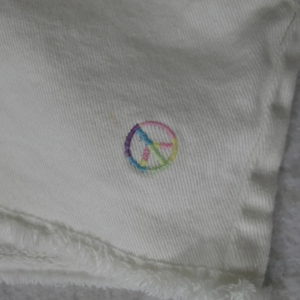 GAP Kid Shorts 10 White Peace Sign Embroidered Rainbow Stretch Retro Hippie Boho